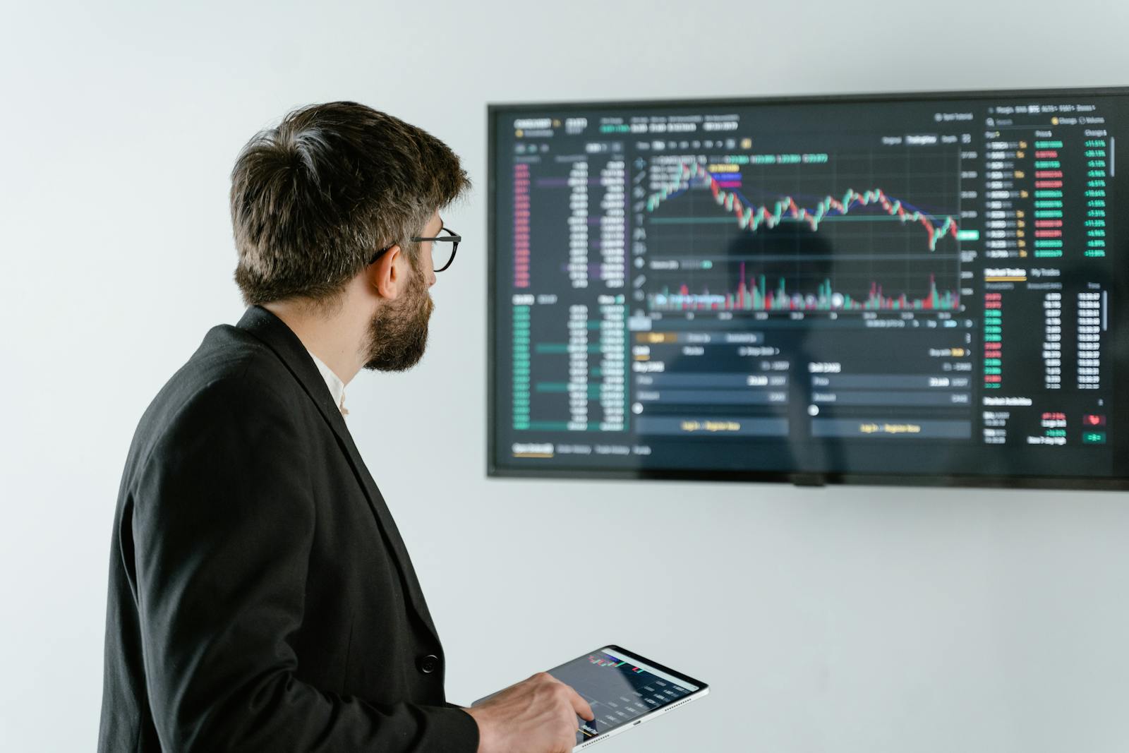 How to Choose the Right Crypto Tax Software in 2025?